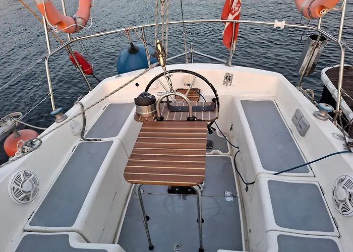 Jacht W Marinie Jastarnia